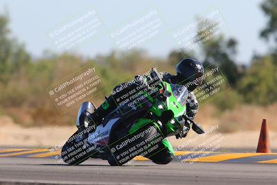 media/Nov-06-2022-SoCal Trackdays (Sun) [[208d2ccc26]]/Turn 7 Set 2 (1050am)/